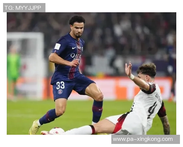 巴黎扳回一球杜埃制造点球贡萨洛拉莫斯稳健罚入扳平比分