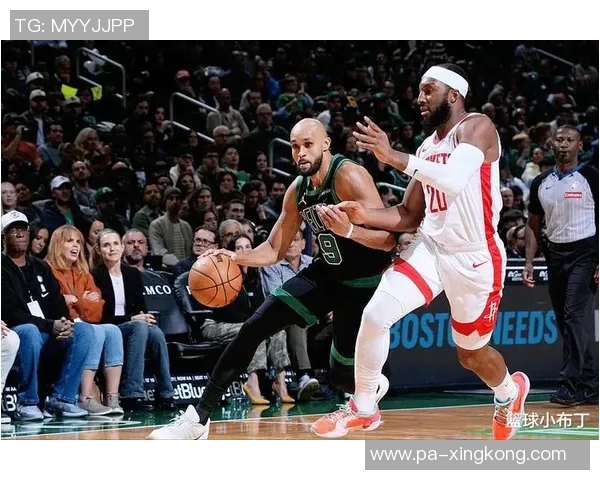 火箭队今日训练精彩瞬间KD与阿门击掌庆祝奥科吉上演霸气暴扣